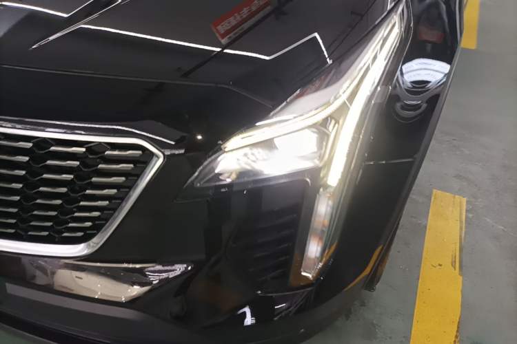 Used Cadillac XT4 2021 28T Two-Wheel Drive Tech Edition Left Front Headlight