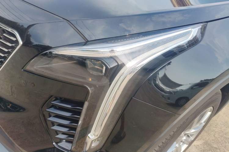 Used Cadillac XT4 2021 28T Two-Wheel Drive Leading Version Left Front Headlight