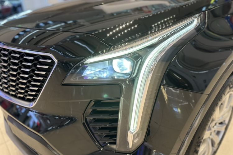Used Cadillac XT4 2021 28T Two-Wheel Drive Leading Version Left Front Headlight