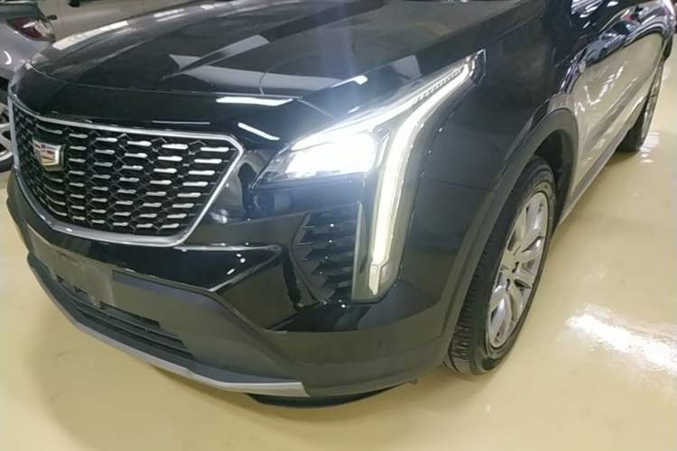 Used Cadillac XT4 2021 28T Two-Wheel Drive Leading Version Left Front Headlight