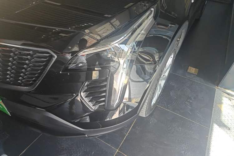 Used Cadillac XT4 2021 28T Two-Wheel Drive Tech Edition Left Front Headlight