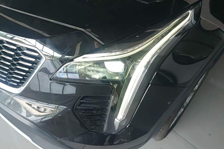 Used Cadillac XT4 2021 28T Two-Wheel Drive Leading Version Left Front Headlight