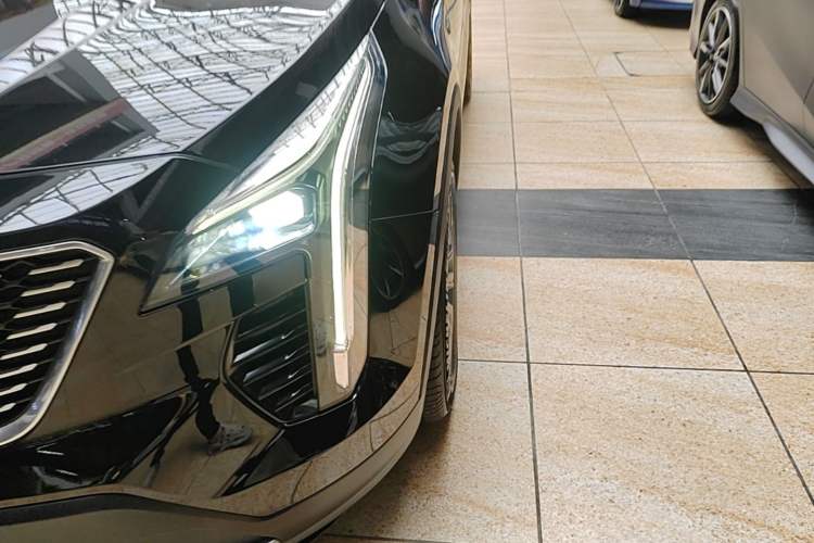 Used Cadillac XT4 2021 28T Two-Wheel Drive Leading Version Left Front Headlight