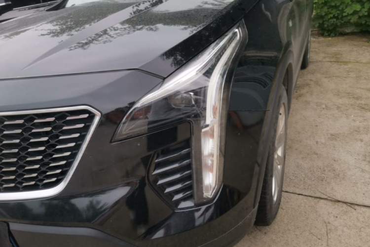 Used Cadillac XT4 2021 28T Two-Wheel Drive Tech Edition Left Front Headlight