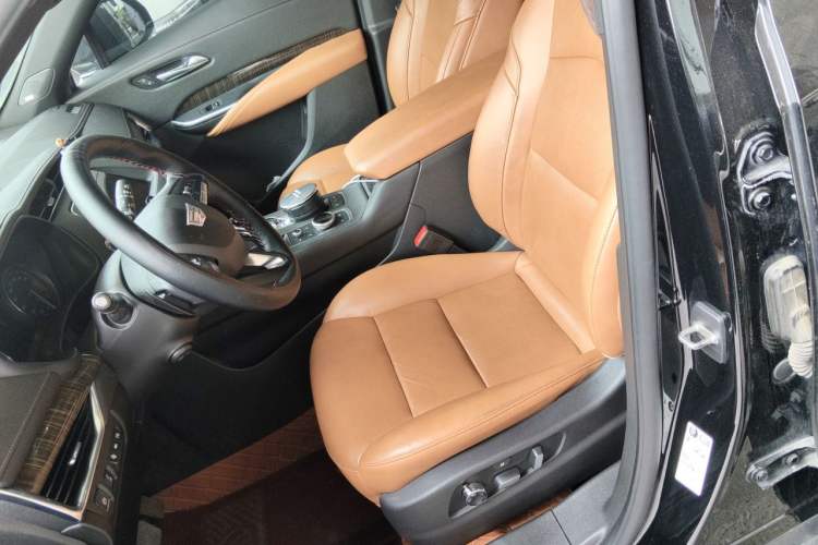 Used Cadillac XT4 2021 28T Four-Wheel Drive Platinum Edition Left Front Seat