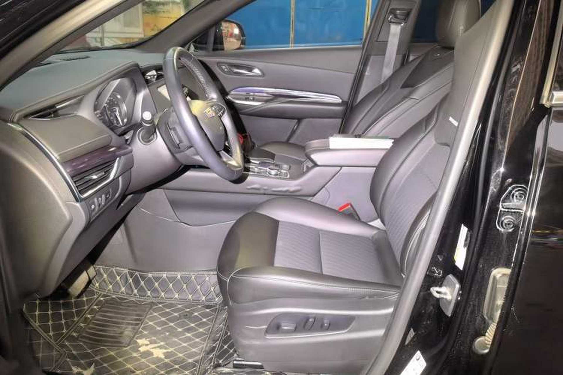 Used Cadillac XT4 2021 28T Two-Wheel Drive Tech Edition Left Front Seat