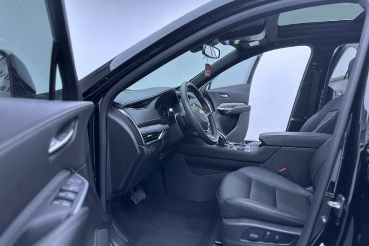 Used Cadillac XT4 2021 28T Two-Wheel Drive Leading Version Left Front Seat