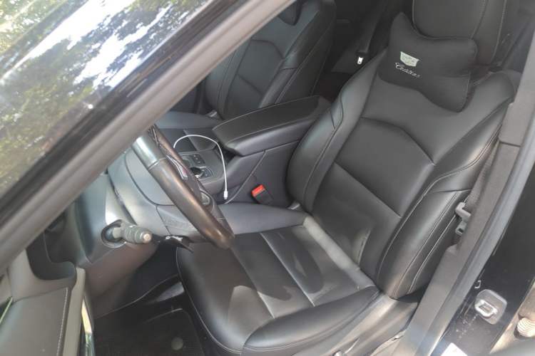 Used Cadillac XT4 2021 28T Two-Wheel Drive Leading Version Left Front Seat