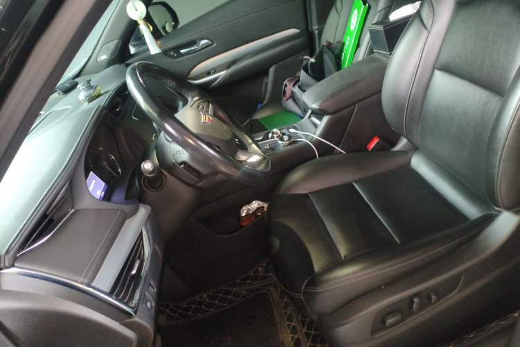Used Cadillac XT4 2021 28T Two-Wheel Drive Leading Version Left Front Seat