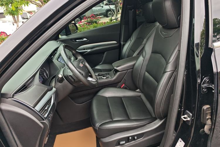 Used Cadillac XT4 2021 28T Two-Wheel Drive Leading Version Left Front Seat