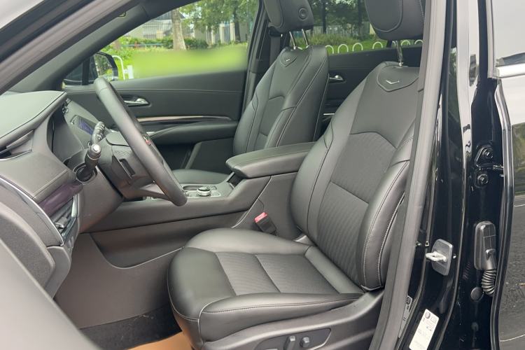 Used Cadillac XT4 2021 28T Two-Wheel Drive Tech Edition Left Front Seat