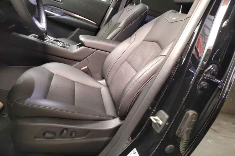 Used Cadillac XT4 2021 28T Two-Wheel Drive Tech Edition Left Front Seat