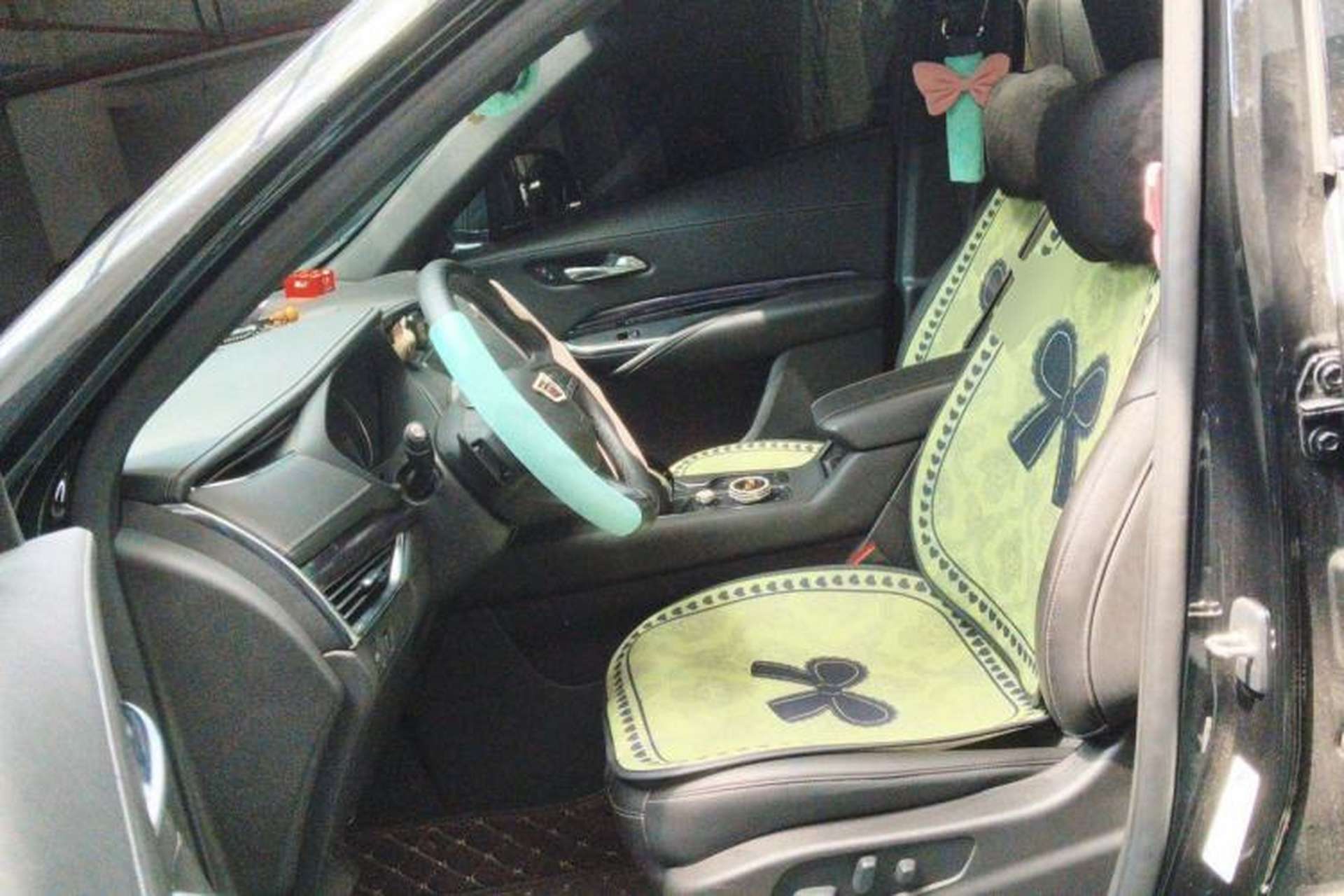 Used Cadillac XT4 2021 28T Two-Wheel Drive Tech Edition Left Front Seat