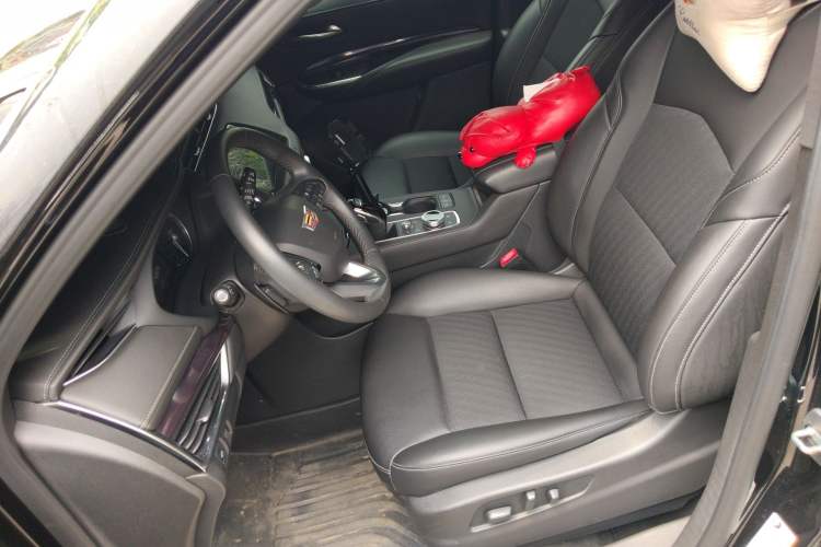 Used Cadillac XT4 2021 28T Two-Wheel Drive Tech Edition Left Front Seat