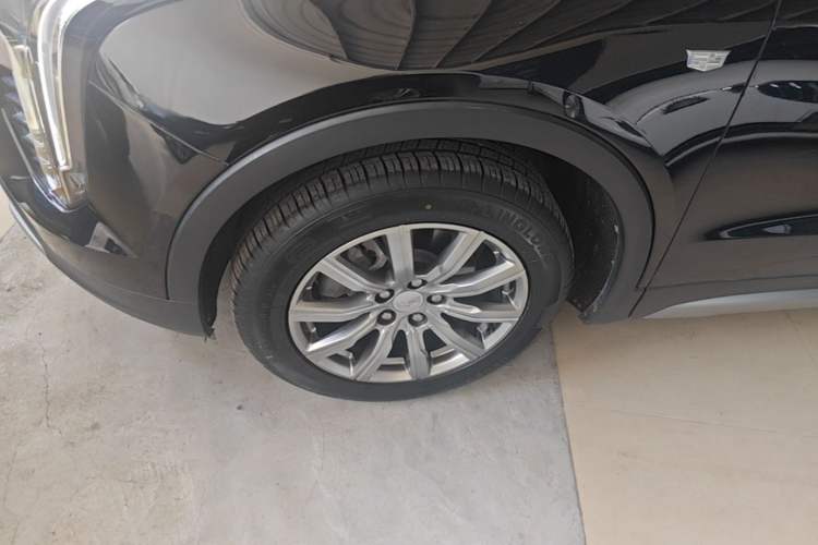 Used Cadillac XT4 2021 28T Two-Wheel Drive Luxury Version Left Front Wheel Hub