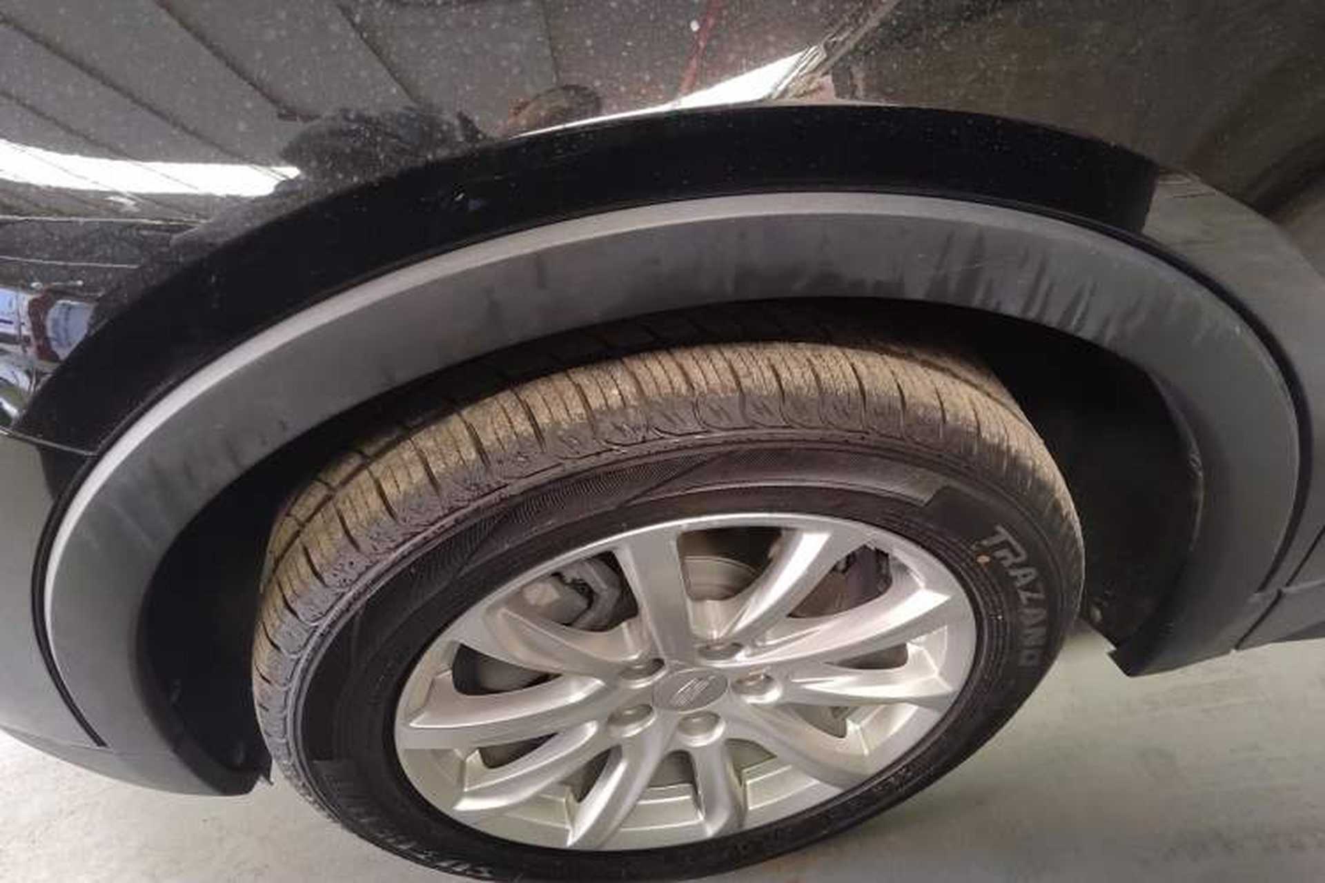 Used Cadillac XT4 2021 28T Two-Wheel Drive Tech Edition Left Front Wheel Hub