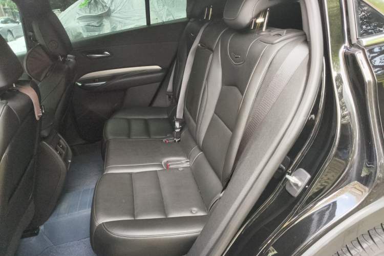 Used Cadillac XT4 2021 28T Two-Wheel Drive Luxury Version Left Rear Seat