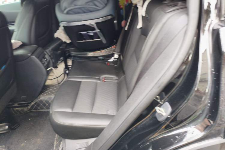 Used Cadillac XT4 2021 28T Two-Wheel Drive Tech Edition Left Rear Seat