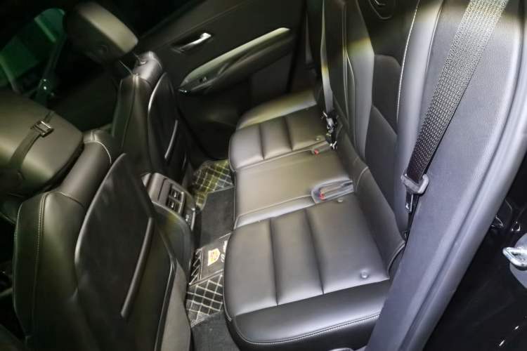 Used Cadillac XT4 2021 28T Two-Wheel Drive Luxury Version Left Rear Seat