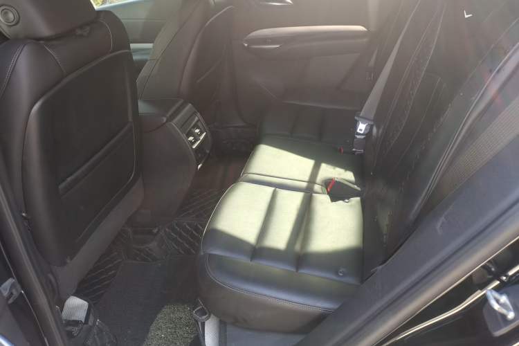 Used Cadillac XT4 2021 28T Two-Wheel Drive Leading Version Left Rear Seat