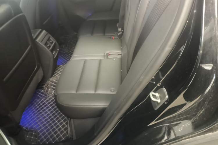 Used Cadillac XT4 2021 28T Two-Wheel Drive Leading Version Left Rear Seat