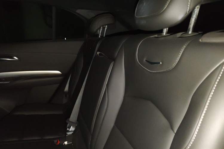 Used Cadillac XT4 2021 28T Two-Wheel Drive Luxury Version Left Rear Seat