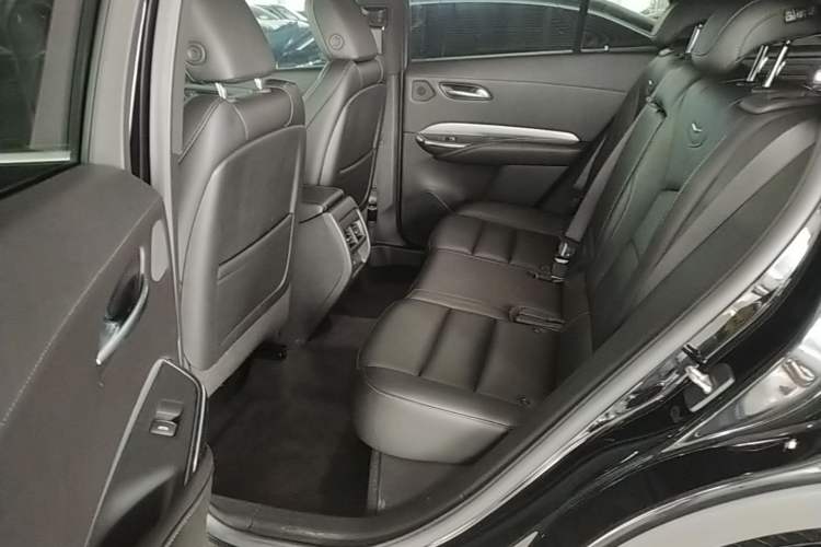 Used Cadillac XT4 2021 28T Two-Wheel Drive Leading Version Left Rear Seat