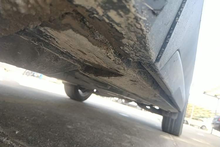 Used Cadillac XT4 2021 28T Two-Wheel Drive Tech Edition Left Side Sill