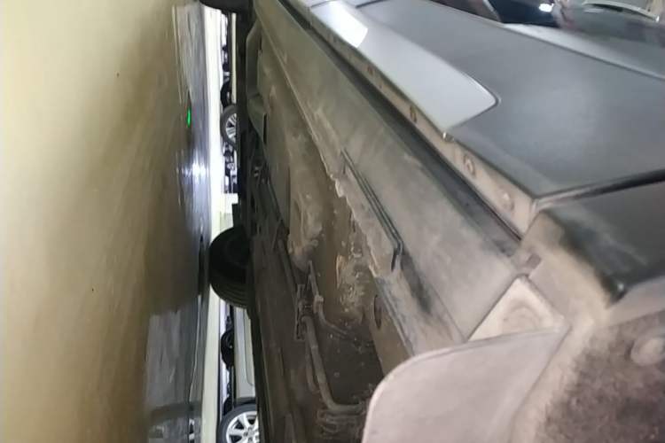 Used Cadillac XT4 2021 28T Two-Wheel Drive Leading Version Left Side Sill