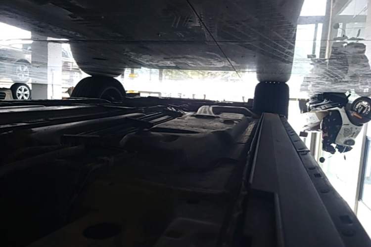 Used Cadillac XT4 2021 28T Two-Wheel Drive Leading Version Left Side Sill