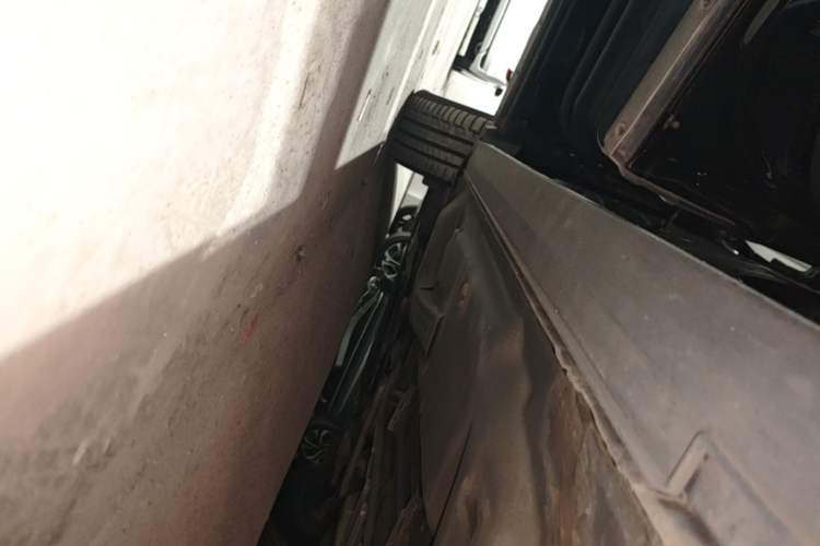 Used Cadillac XT4 2021 28T Two-Wheel Drive Leading Version Left Side Sill