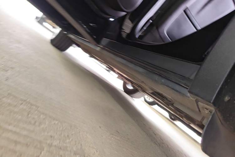 Used Cadillac XT4 2021 28T Two-Wheel Drive Leading Version Left Side Sill