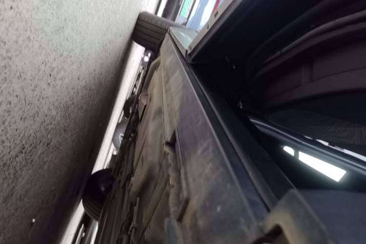 Used Cadillac XT4 2021 28T Two-Wheel Drive Leading Version Left Side Sill