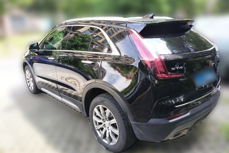 Used Cadillac XT4 2021 28T Two-Wheel Drive Luxury Version Rear Left 45 Deg