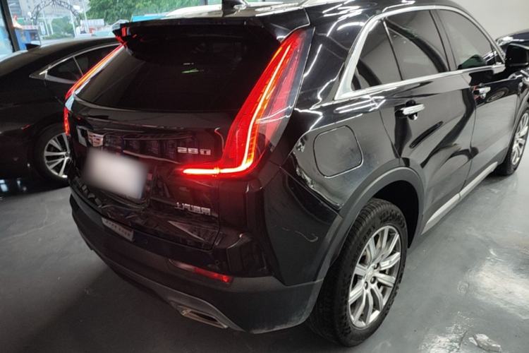 Used Cadillac XT4 2021 28T Two-Wheel Drive Luxury Version Rear
