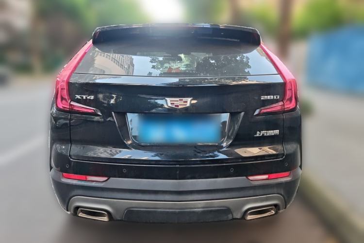 Used Cadillac XT4 2021 28T Two-Wheel Drive Luxury Version Rear