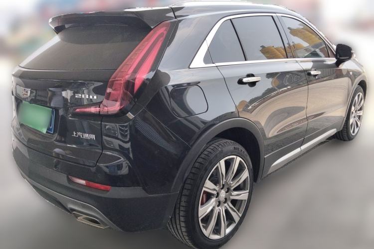 Used Cadillac XT4 2021 28T Four-Wheel Drive Platinum Edition Rear Right 45 Deg