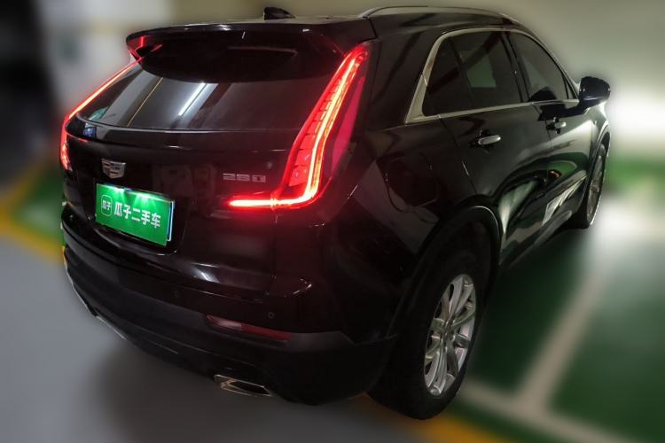Used Cadillac XT4 2021 28T Two-Wheel Drive Tech Edition Rear Right 45 Deg