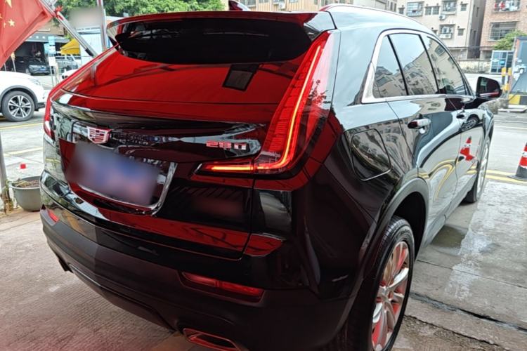 Used Cadillac XT4 2021 28T Two-Wheel Drive Tech Edition Rear Right 45 Deg