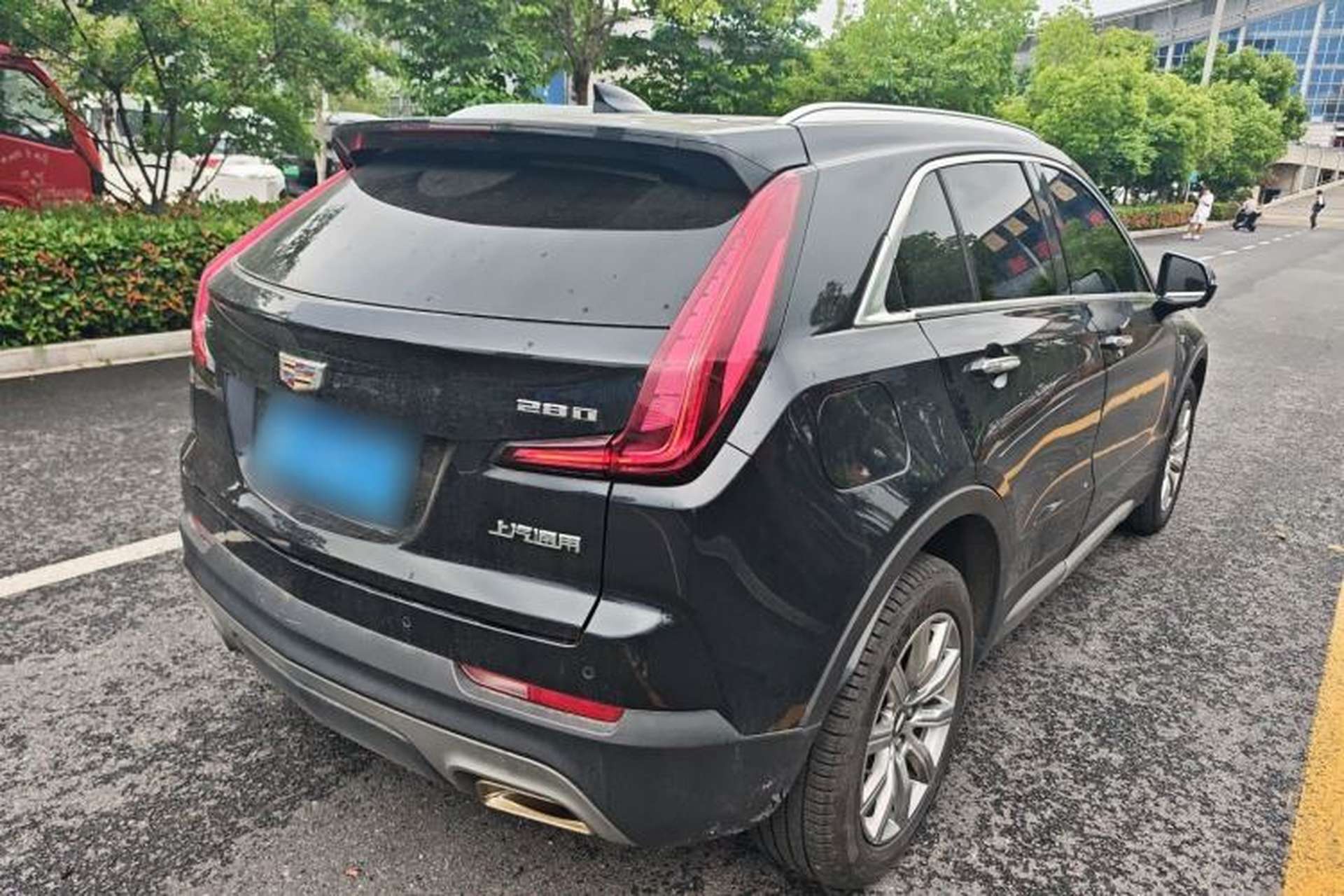 Used Cadillac XT4 2021 28T Two-Wheel Drive Luxury Version Rear Right 45 Deg