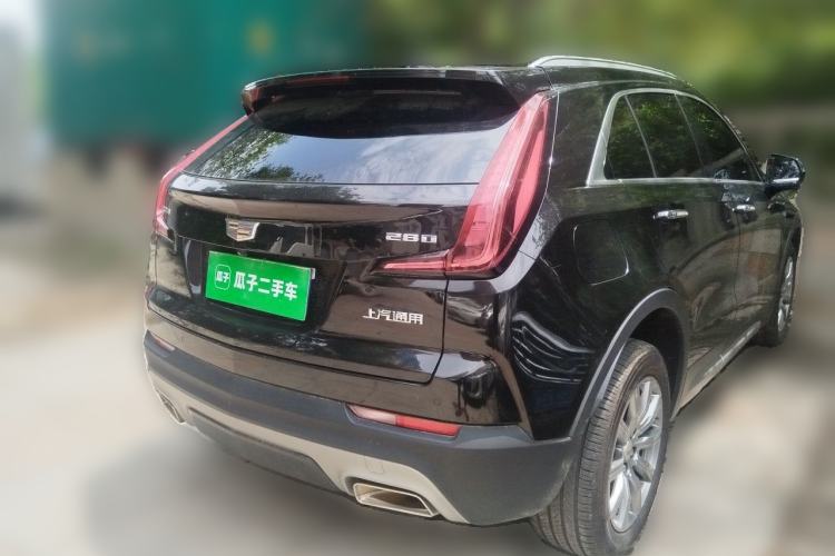 Used Cadillac XT4 2021 28T Two-Wheel Drive Luxury Version Rear Right 45 Deg