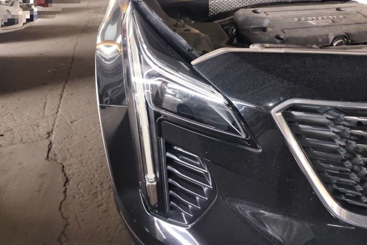 Used Cadillac XT4 2021 28T Two-Wheel Drive Luxury Version Right Front Headlight