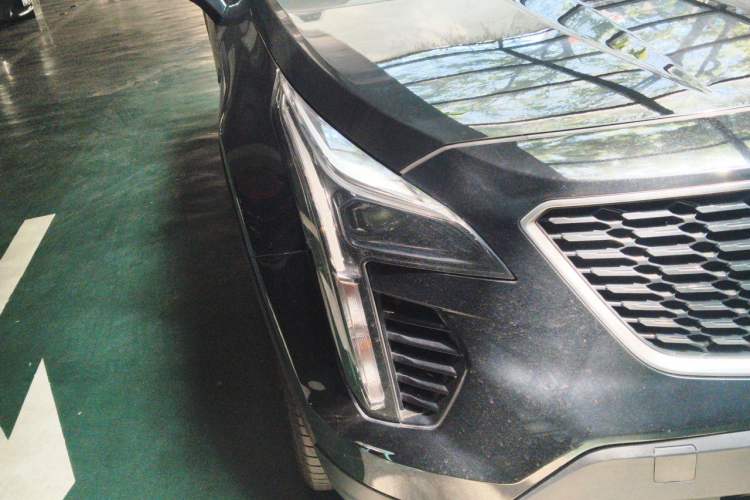 Used Cadillac XT4 2021 28T Two-Wheel Drive Tech Edition Right Front Headlight