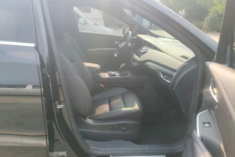 Used Cadillac XT4 2021 28T Two-Wheel Drive Leading Version Right Front Seat