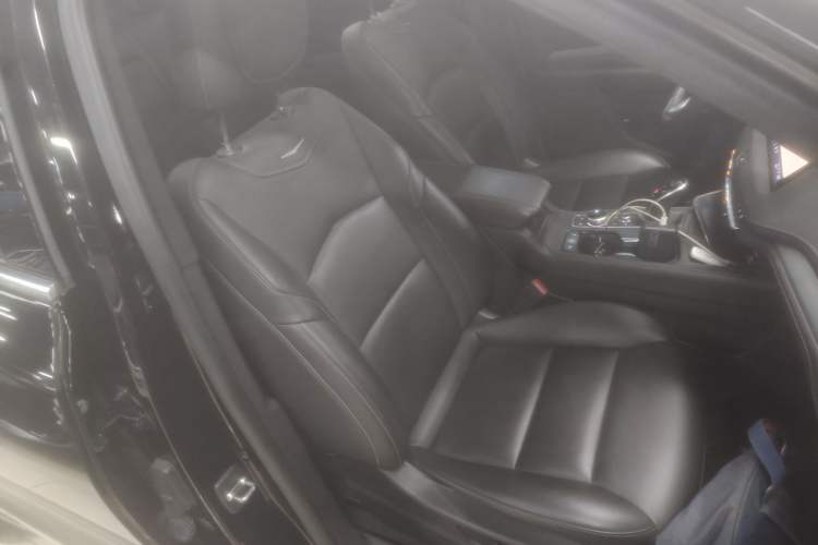 Used Cadillac XT4 2021 28T Two-Wheel Drive Leading Version Right Front Seat