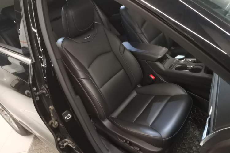 Used Cadillac XT4 2021 28T Two-Wheel Drive Leading Version Right Front Seat