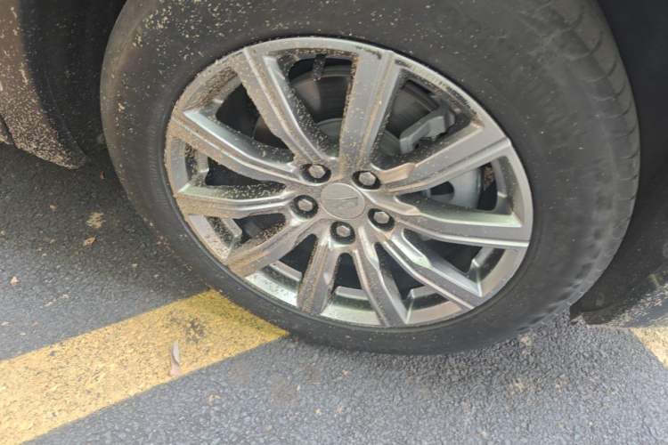 Used Cadillac XT4 2021 28T Two-Wheel Drive Leading Version Right Front Wheel Hub