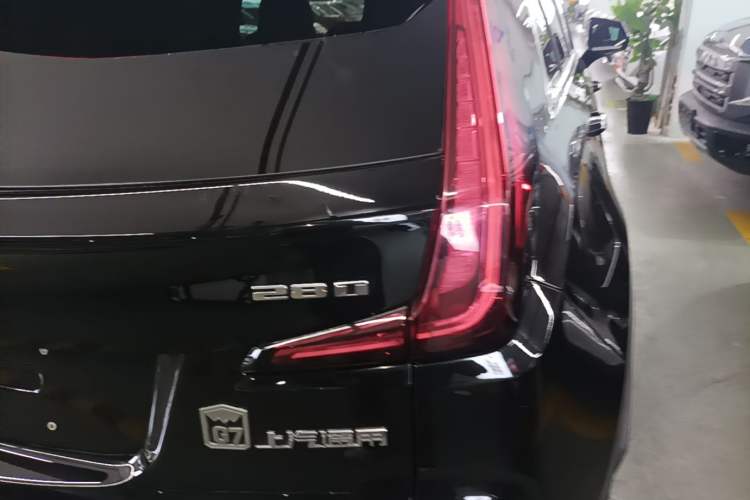 Used Cadillac XT4 2021 28T Two-Wheel Drive Tech Edition Right Rear Taillight