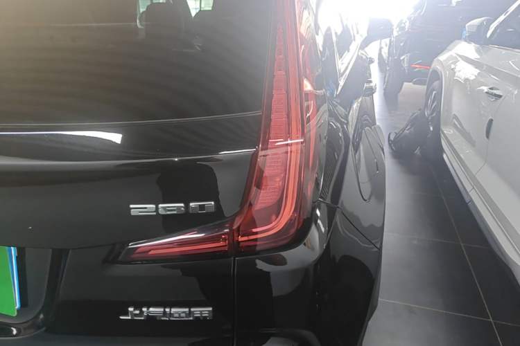 Used Cadillac XT4 2021 28T Two-Wheel Drive Tech Edition Right Rear Taillight
