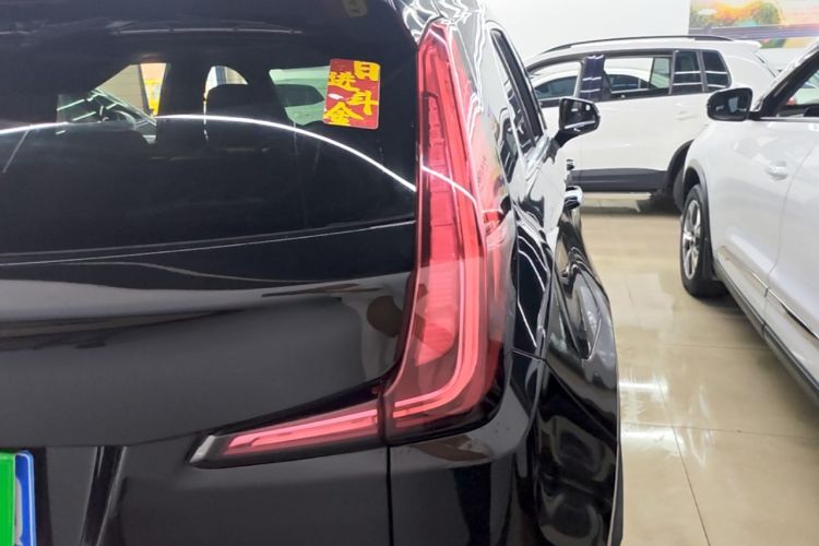 Used Cadillac XT4 2021 28T Two-Wheel Drive Leading Version Right Rear Taillight